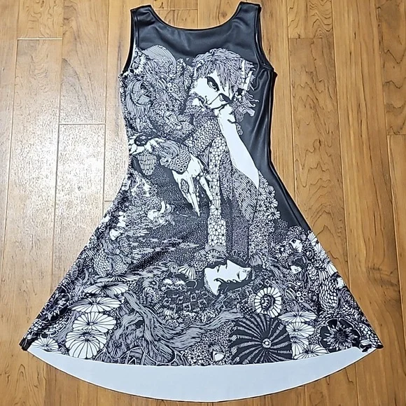 Blackmilk Morella Dress - Picture 2 of 10